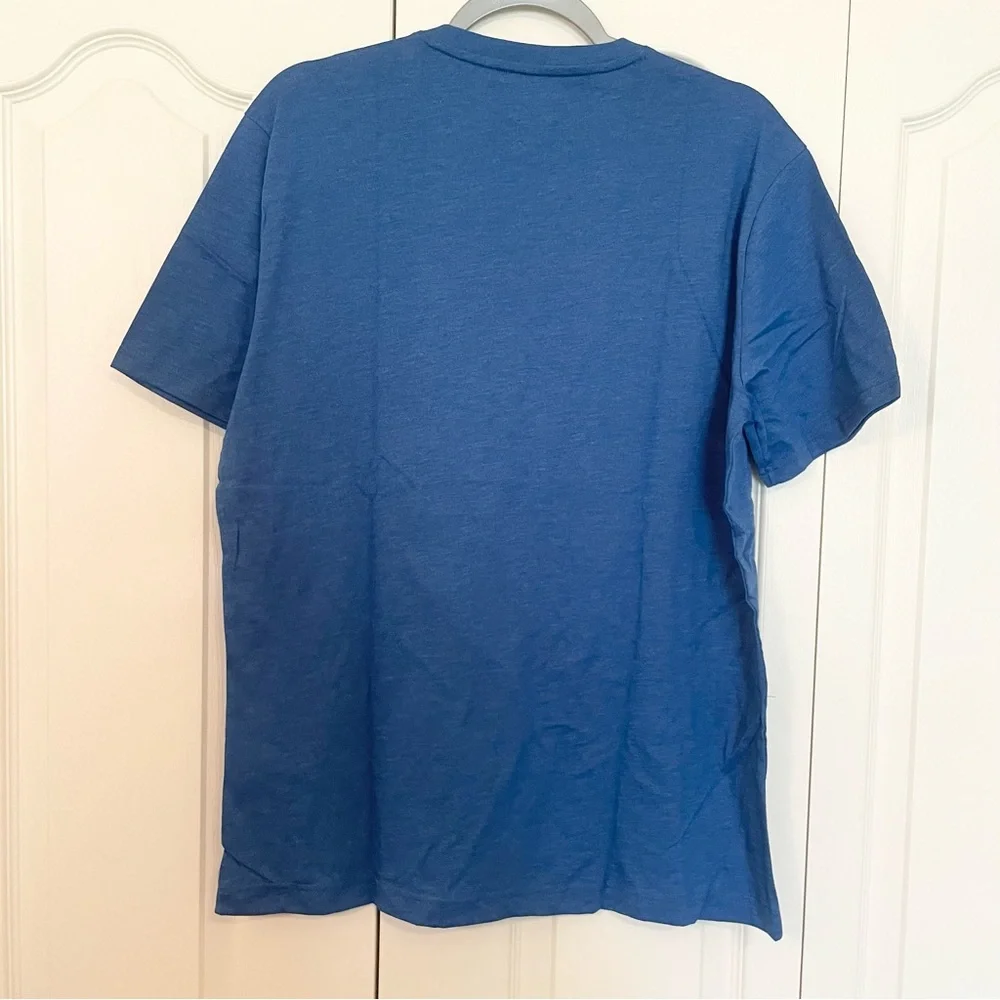 Banana Republic eco premium wash v-neck tee
